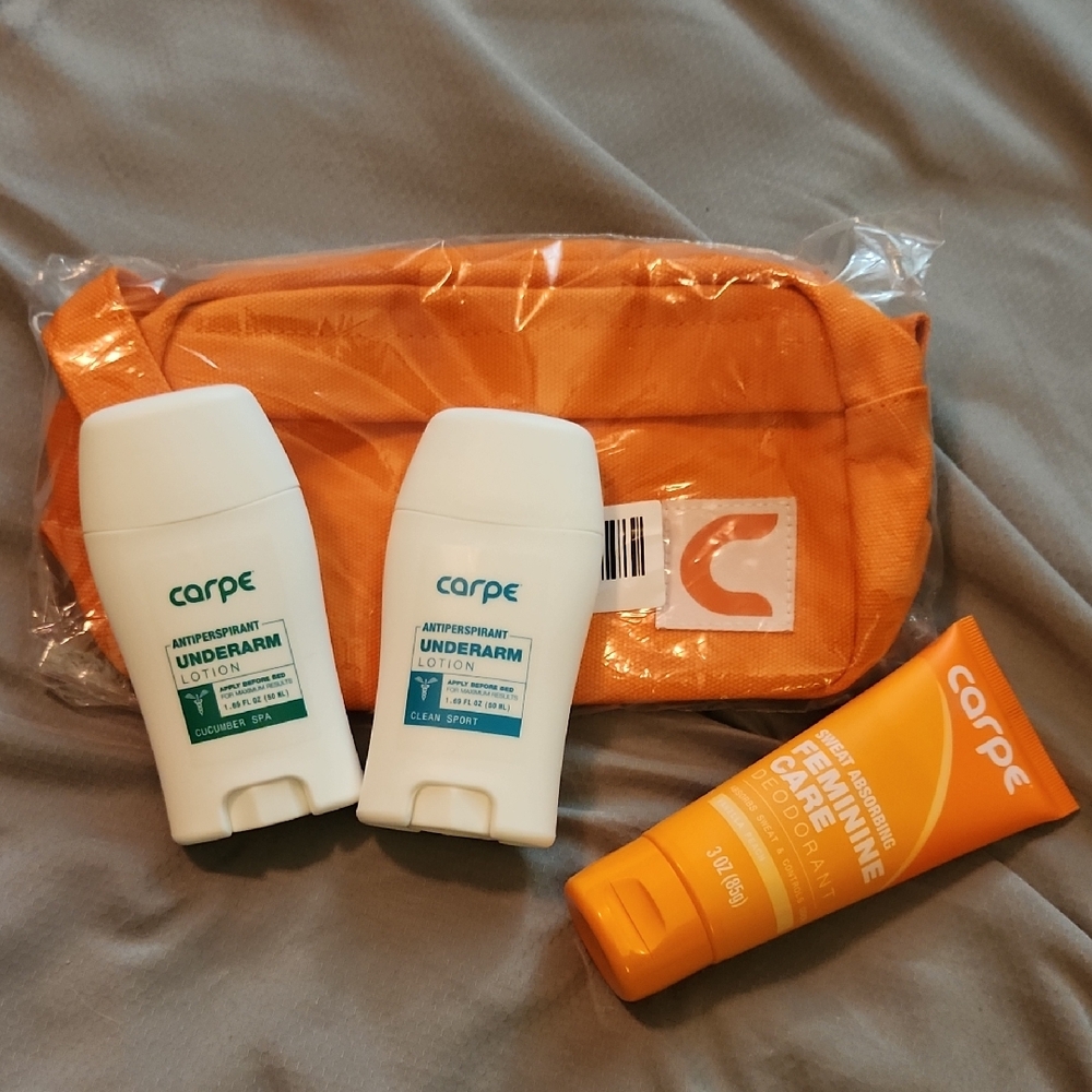 NEW Carpe Set with Orange Pouch